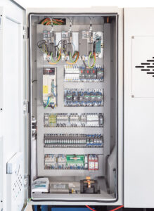 181605-dt6-lab-center-350.7aee8c97